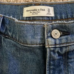 Abercrombie mom short